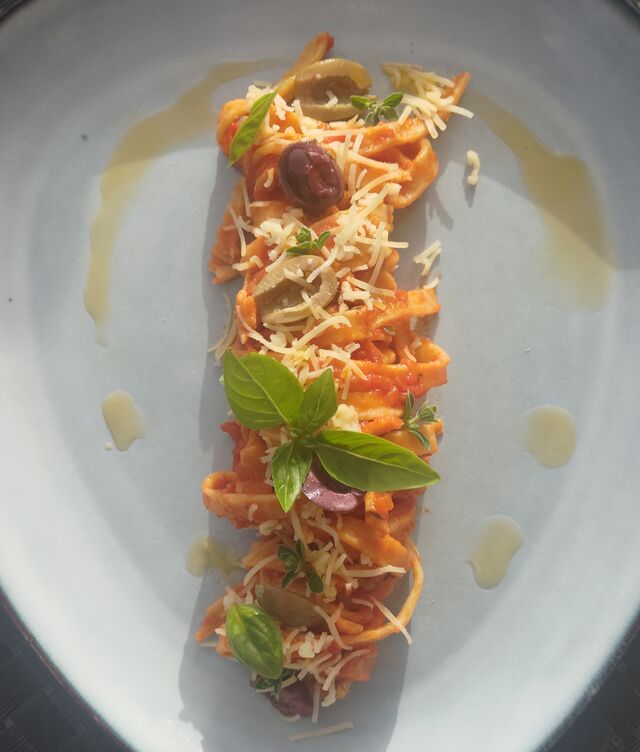 Tagliatelles a l'arrabiata