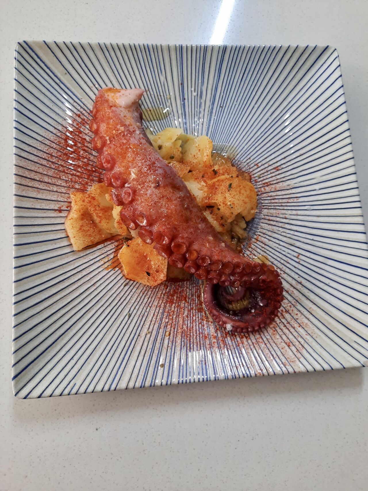 Pata de Pulpo en su propio jugo, a baja temperatura