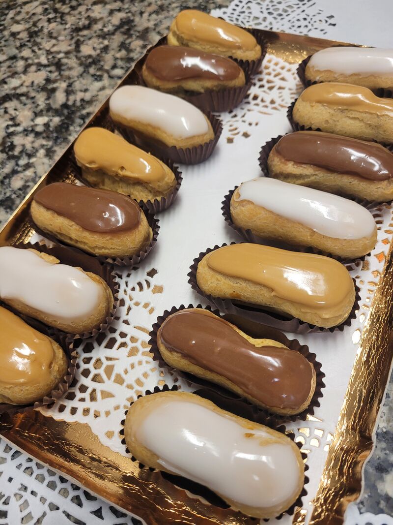 ECLAIRS chocolat, café, vanille