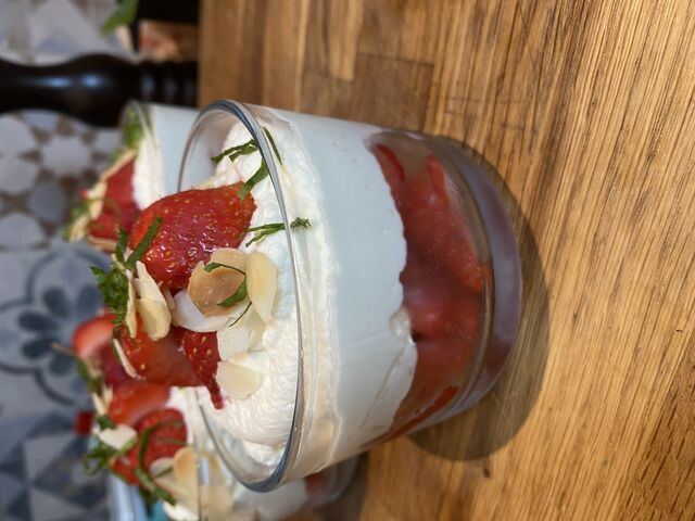 fraise et mousse chocolat blanc 