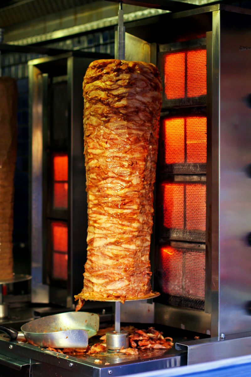 Do wyboru mamy mięso DROBIOWE i WOŁOWINA. Nasze mięsa to 95% mięsa w mięsie, 5% to przyprawy i woda.
Poznaj prawdziwy smak 