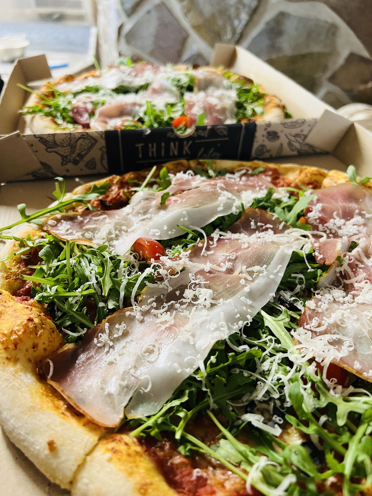 Pizza La Sarda + extra prosciutto crudo