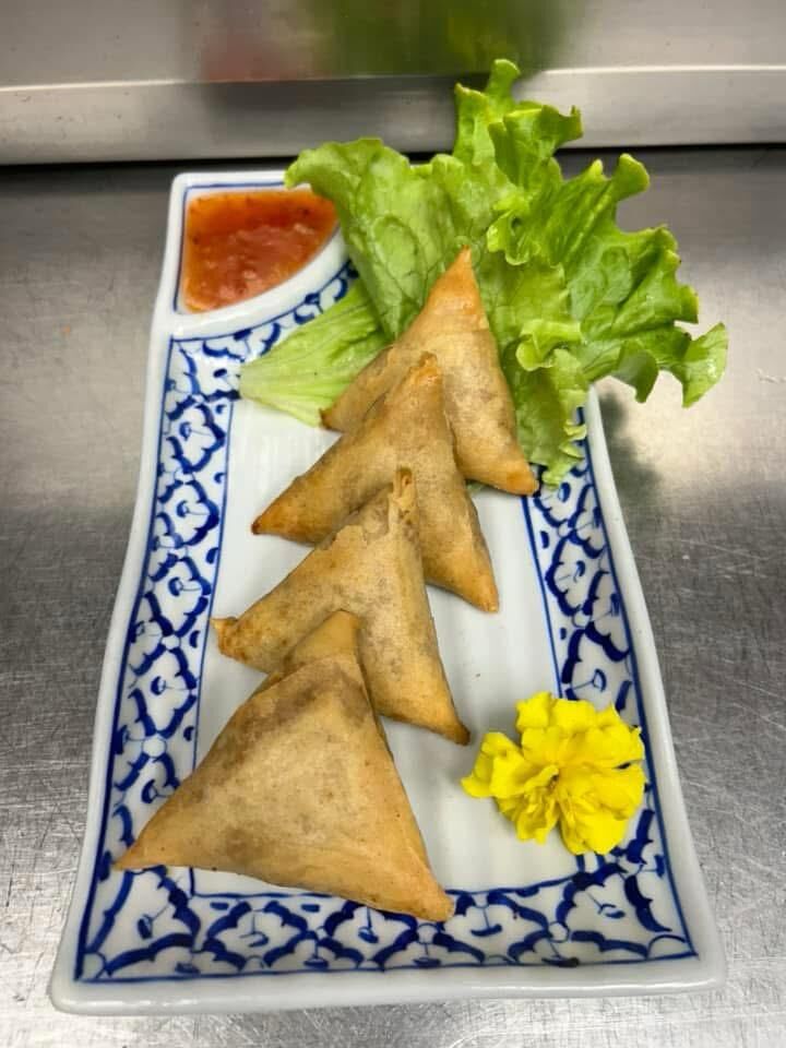 Samoussas boeuf curry rouge