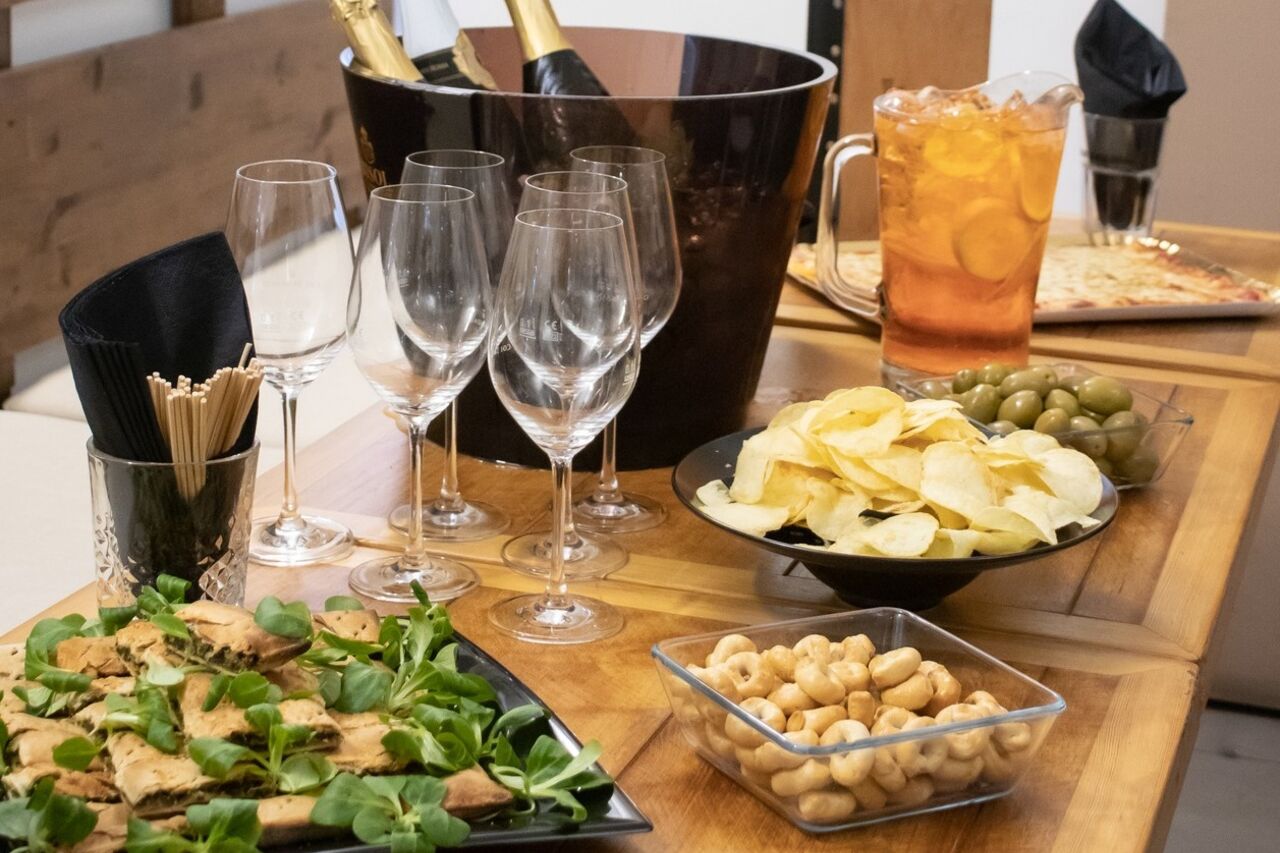 FESTA DI LAUREA? PRENOTA ORA!