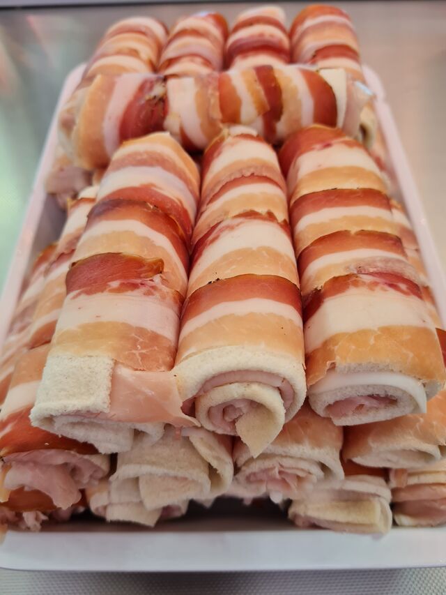 Rotolini al bacon 