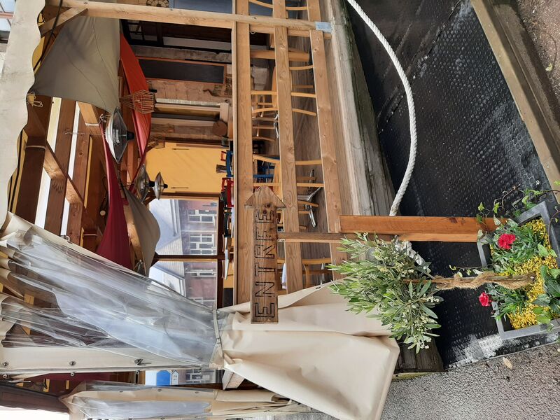 Notre terrasse aérée et lumineuse