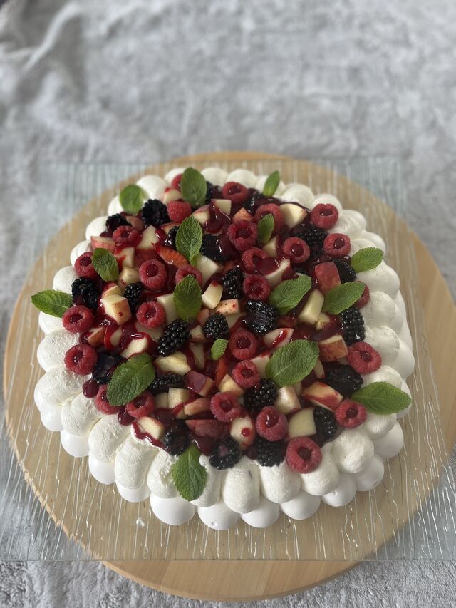 Pavlova aux fruits de saison (forme ronde)