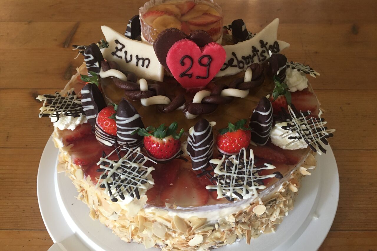 TORTEN UND KUCHEN ZUM GEBURTSTAG