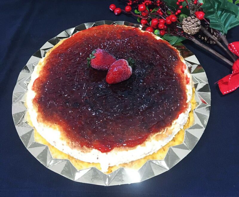 Exquisita tarta de queso y fresas.
Todo un placer para los sentidos!