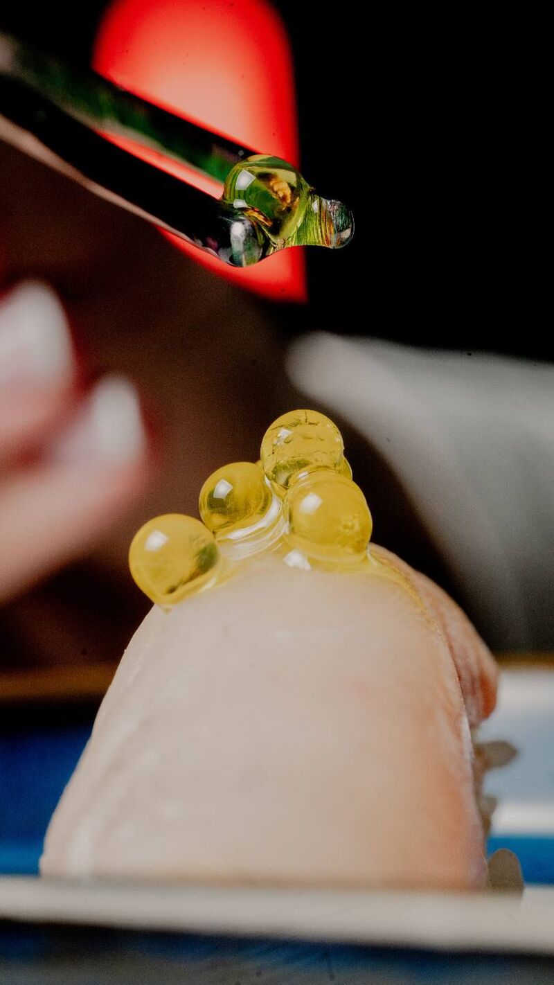 HAMACHI Y CAVIAR DE YUZU