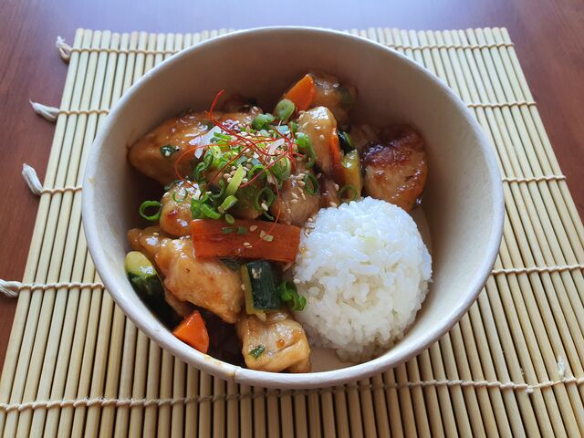 Dakbogkum Abhol-/Lieferservice erhältlich 