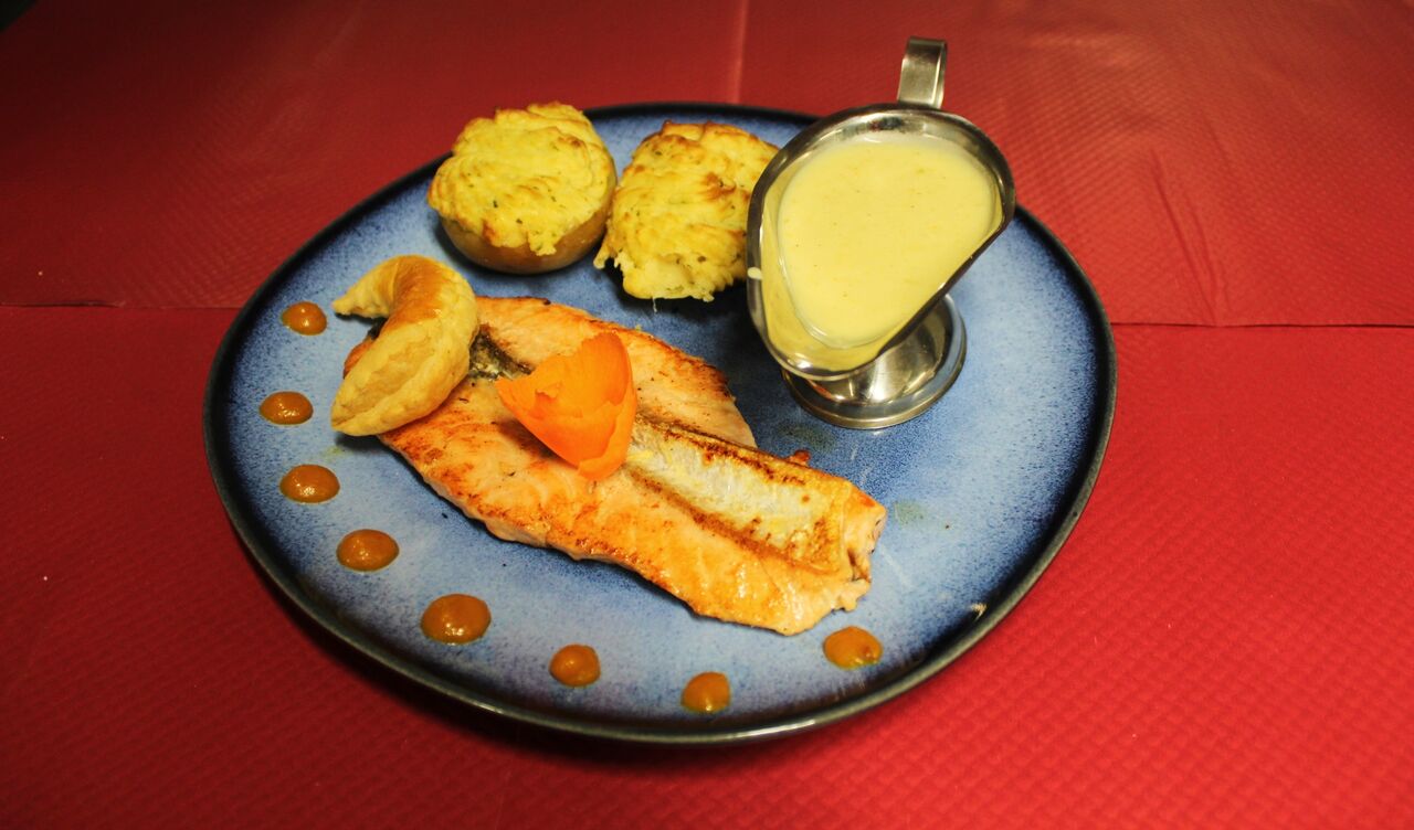 Pavé de saumon et ses pommes de terre