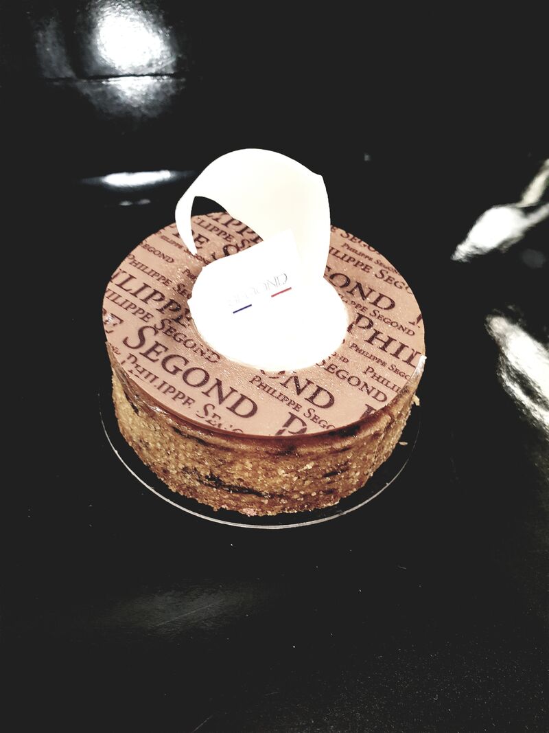 Soprano / Sablé café, crémeux à l'infusion d'arabica, mousse de lait mascarpone - Amaretto