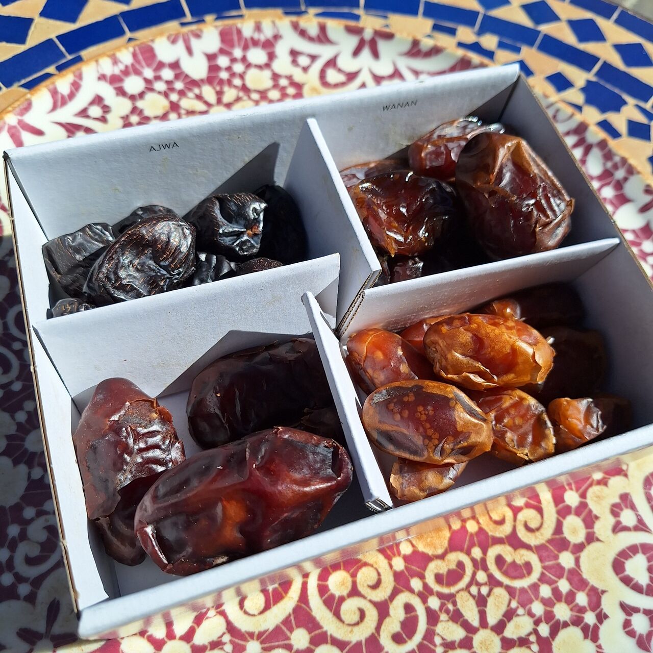 Coffret assortiment dattes bio - 400g