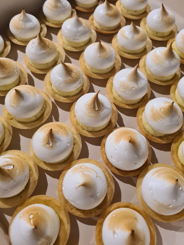 Mignardises tartelettes citron meringuée