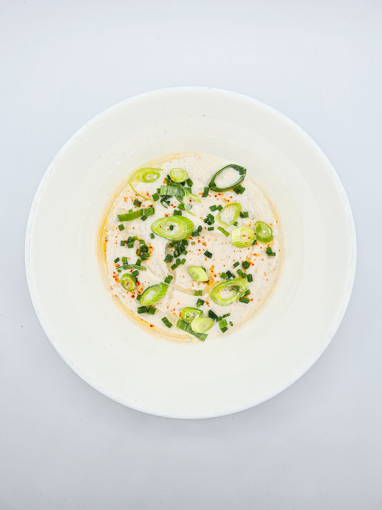 Velouté de topinambour et huile de noisettes