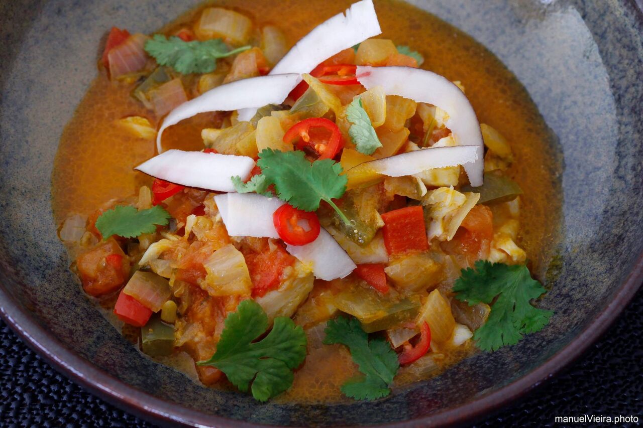 Lombinhos de Pescada com Molho de Moqueca
