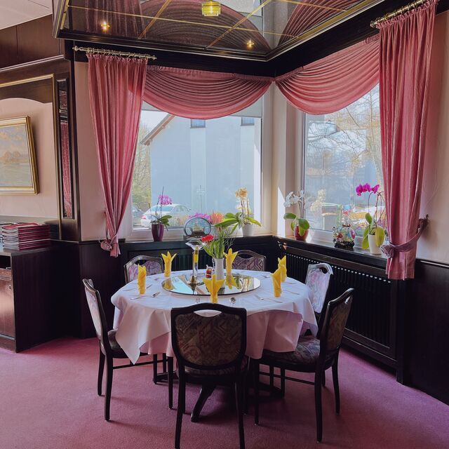 Genießen Sie einen wundervollen und schmackhaften Abend in unserem Lotus Restaurant 