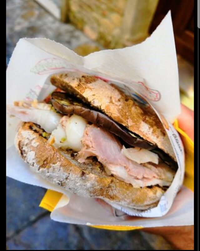 Panino con porchetta