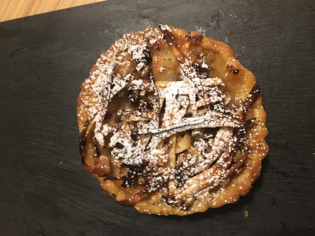 Tartelette Pomme Pailles
4€