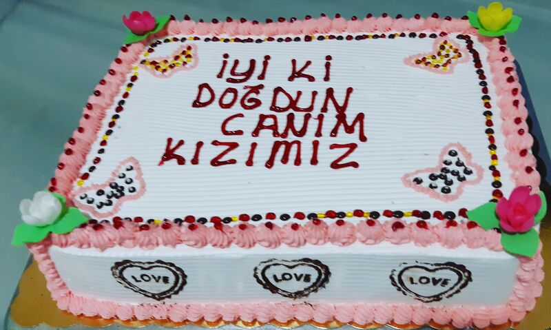  Doğum günü pastası