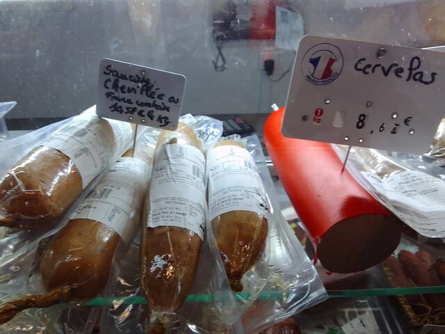 cervelas et saucisse franc comtoise 