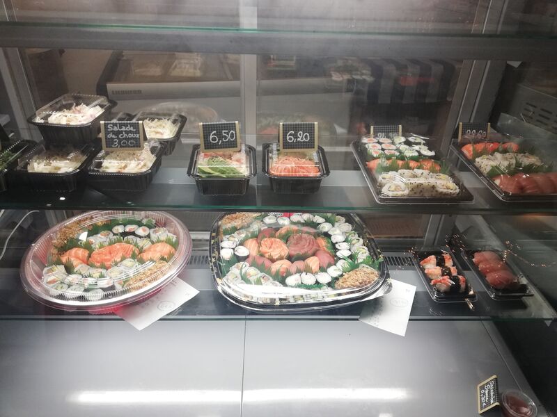 Restaurant Soi 95 Lesneven Sushis Vitrine