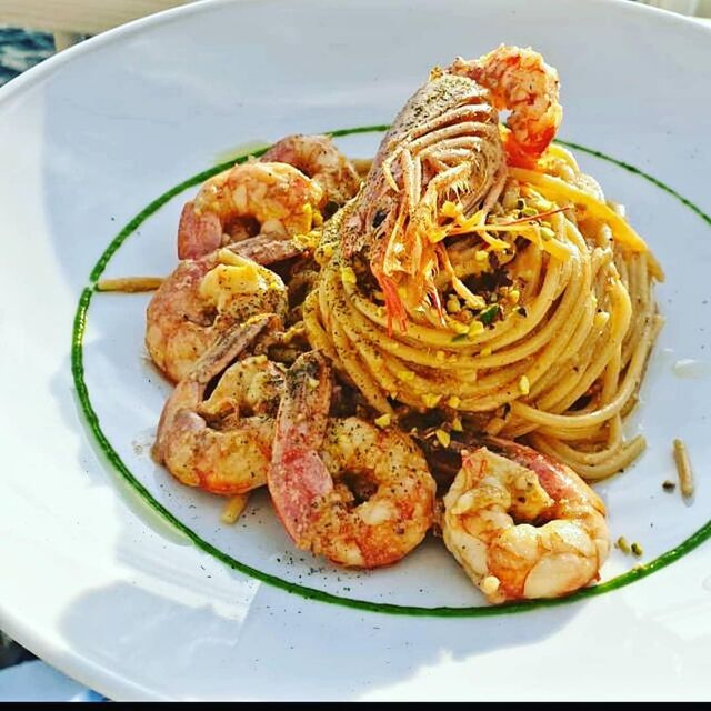 Spaghetti gamberi e pistacchio