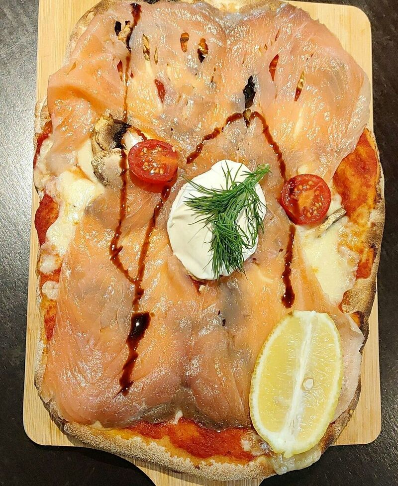 Pinsa Al salmone 🇮🇹