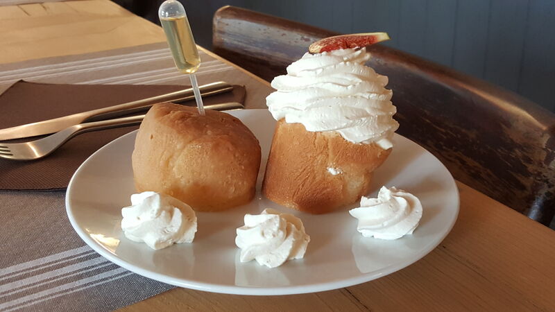 Baba au rhum entièrement confectionné maison