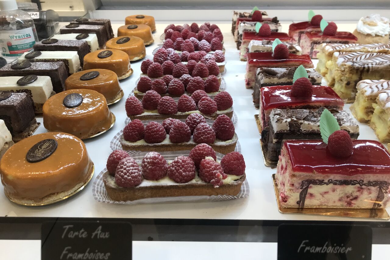 Pâtisseries aux chocolat, aux fruits