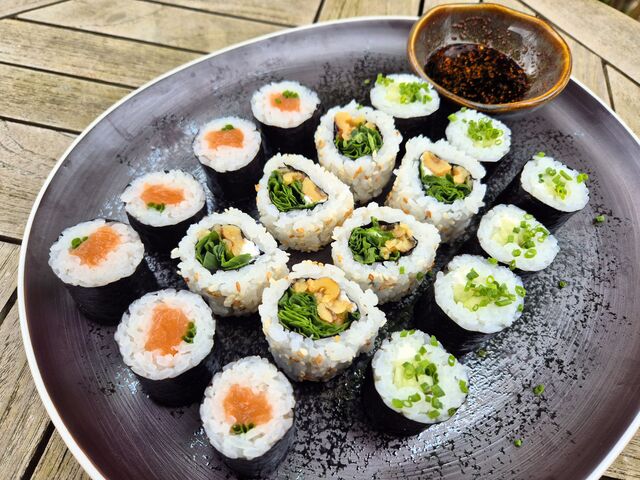 Lunch box Shizen (18 pièces) / 13,90 €