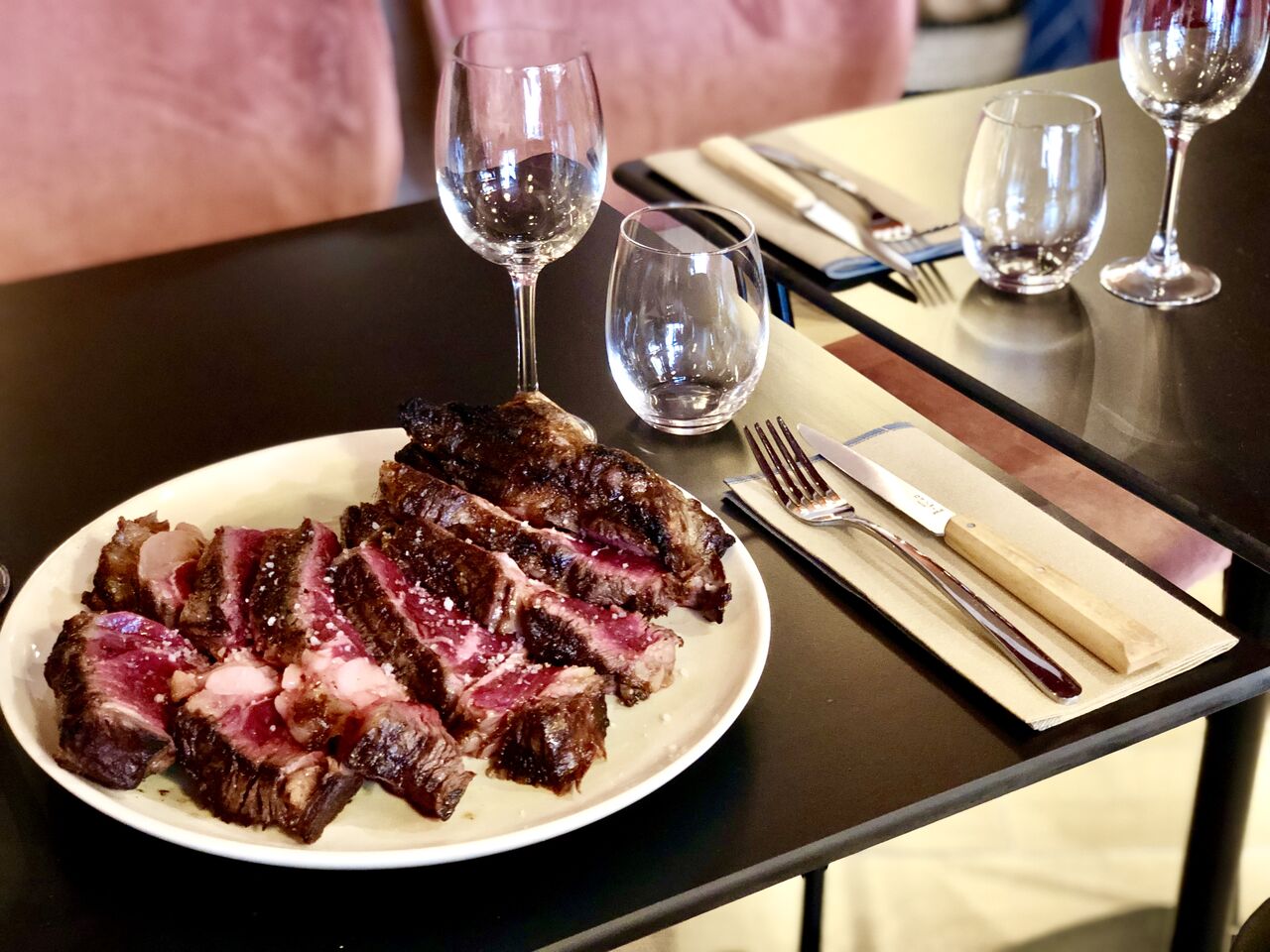 Cote de boeuf noir de baltique maturée 10 semaines aux bois de hêtre