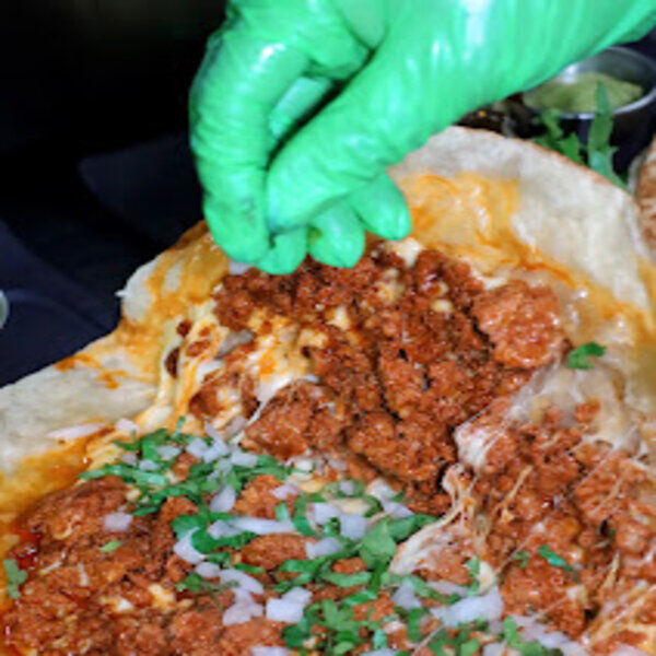 quesadilla longaniza (quesareina)