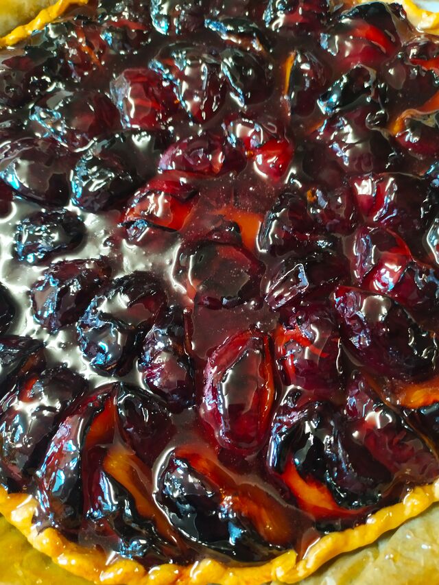 Tarte aux prunes de saison