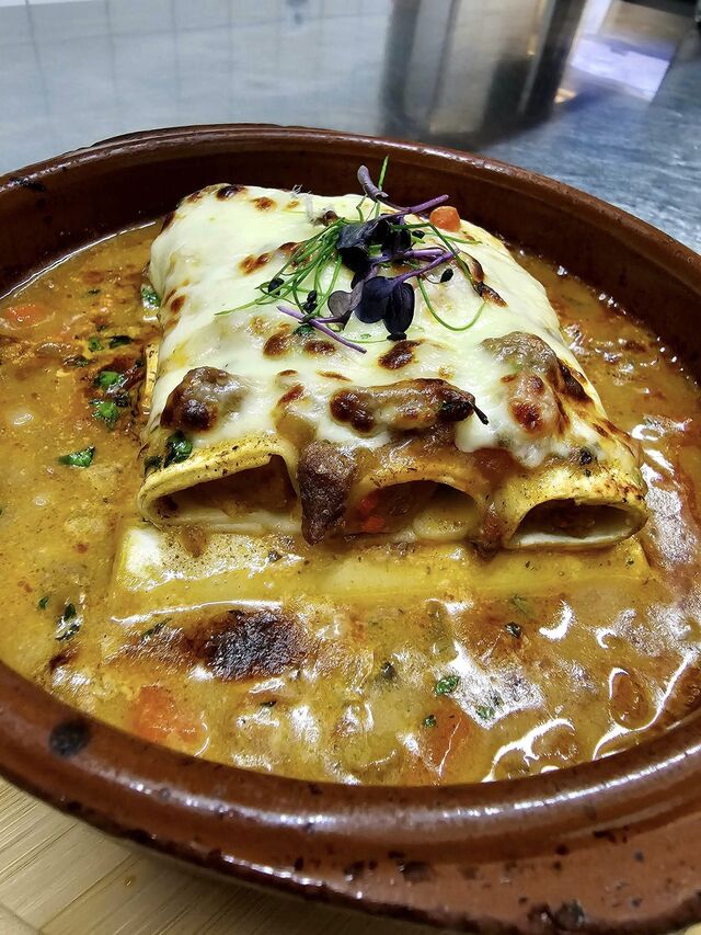 Cannelonni con Ragu di Agnello