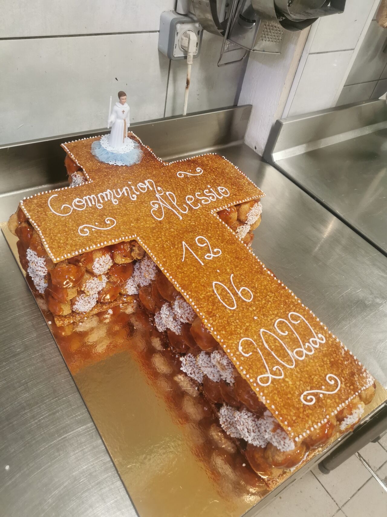 Pièce Montée
Nougatine, chou craquelin
Parfum au choix
1.40euros le chou 