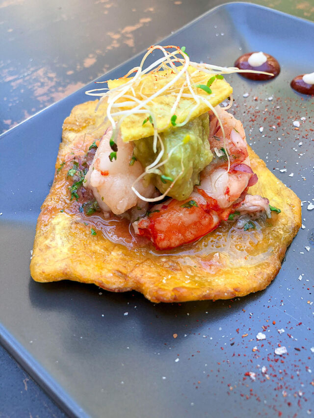 PATACÓN CON GAMBA ACEVICHADA 