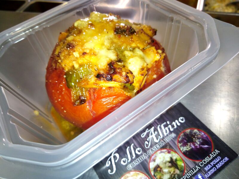 Tomates rellenos, cositas del menú 