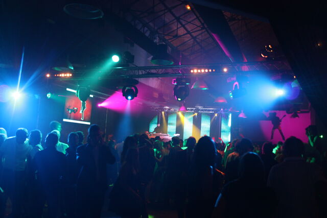 Sonorisation, éclairage, écran Led pour soirée étudiante IAE.