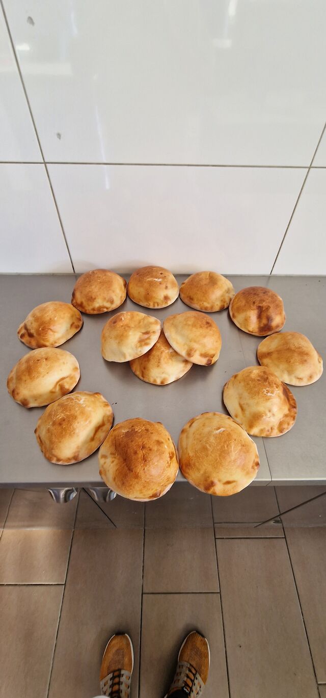 Jeden Tag selbstgemachte frische Brote 