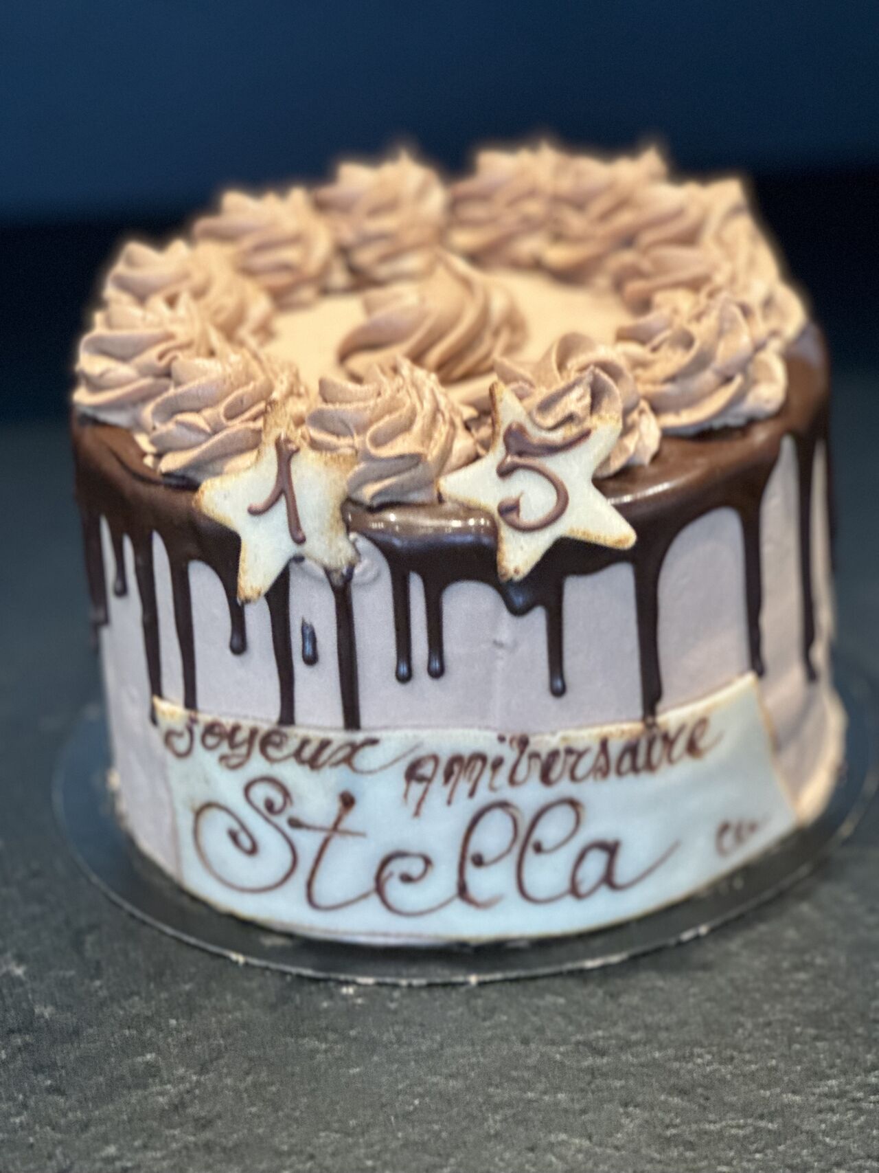 Anniversaire type weeding cake