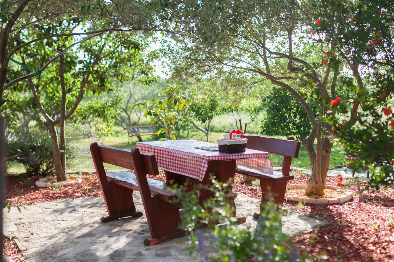 This one is for romantic souls :) - Konoba Maslina Pridraga