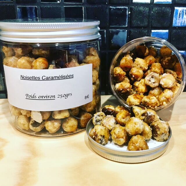 Hummmm de bonnes Noisettes Caramélisées..... à venir vite déguster