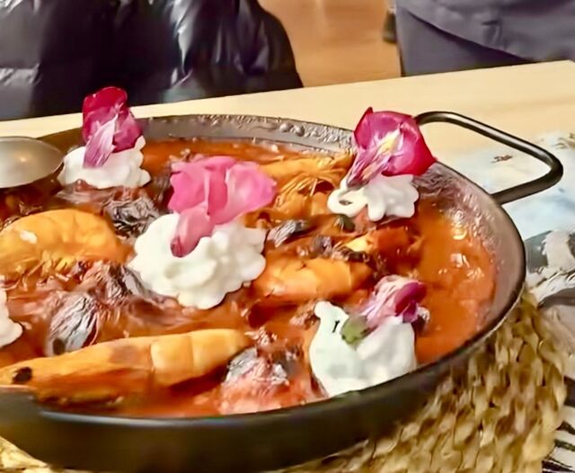 Arroz con púlpito y vino