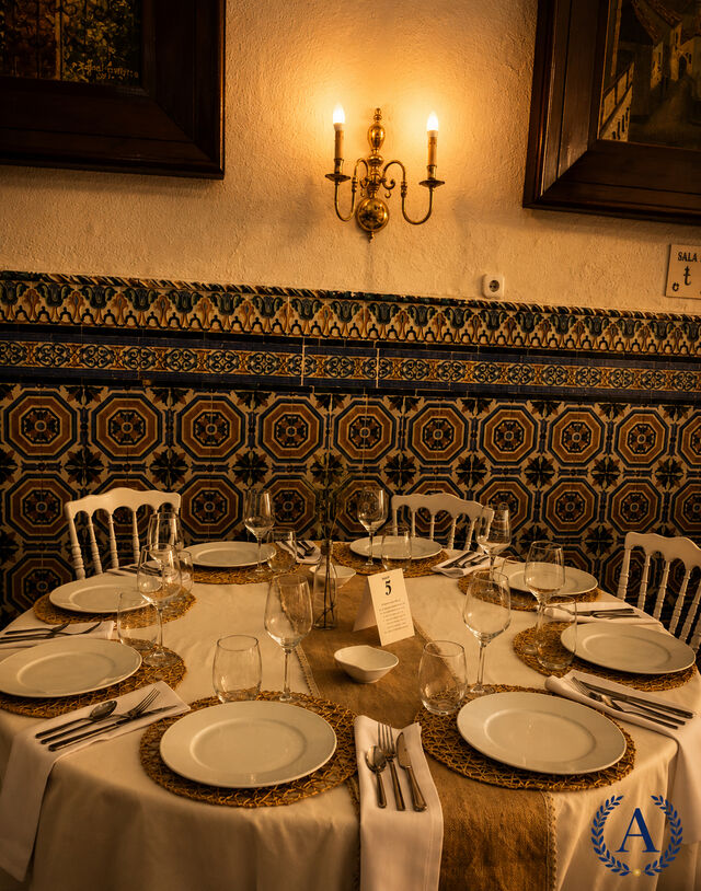 SALON 6