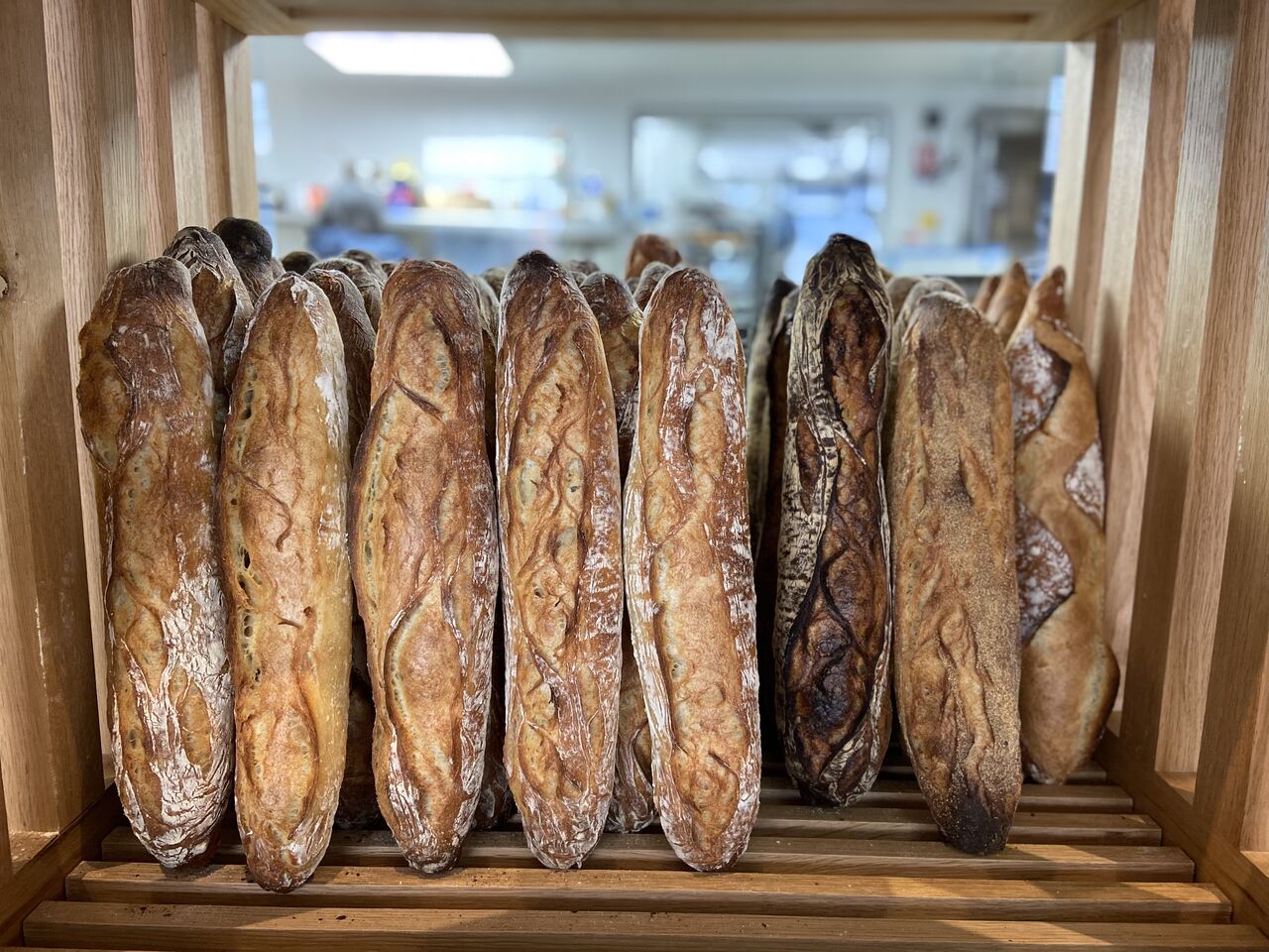 Nos baguettes:
- Festive
- Festive polenta
- baguette
- baguette à l’ancienne
- flute
- flute a l’ancienne