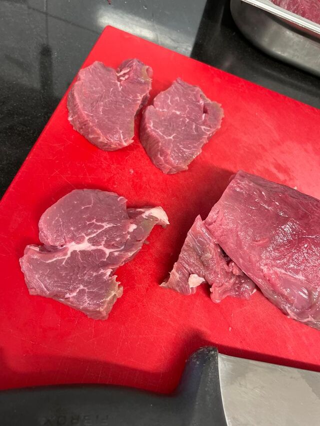 FILET MIGNON DE VEAU ORIGINE FRANCE.........