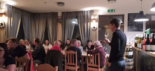 Degustace vín z vinařství Chromeček