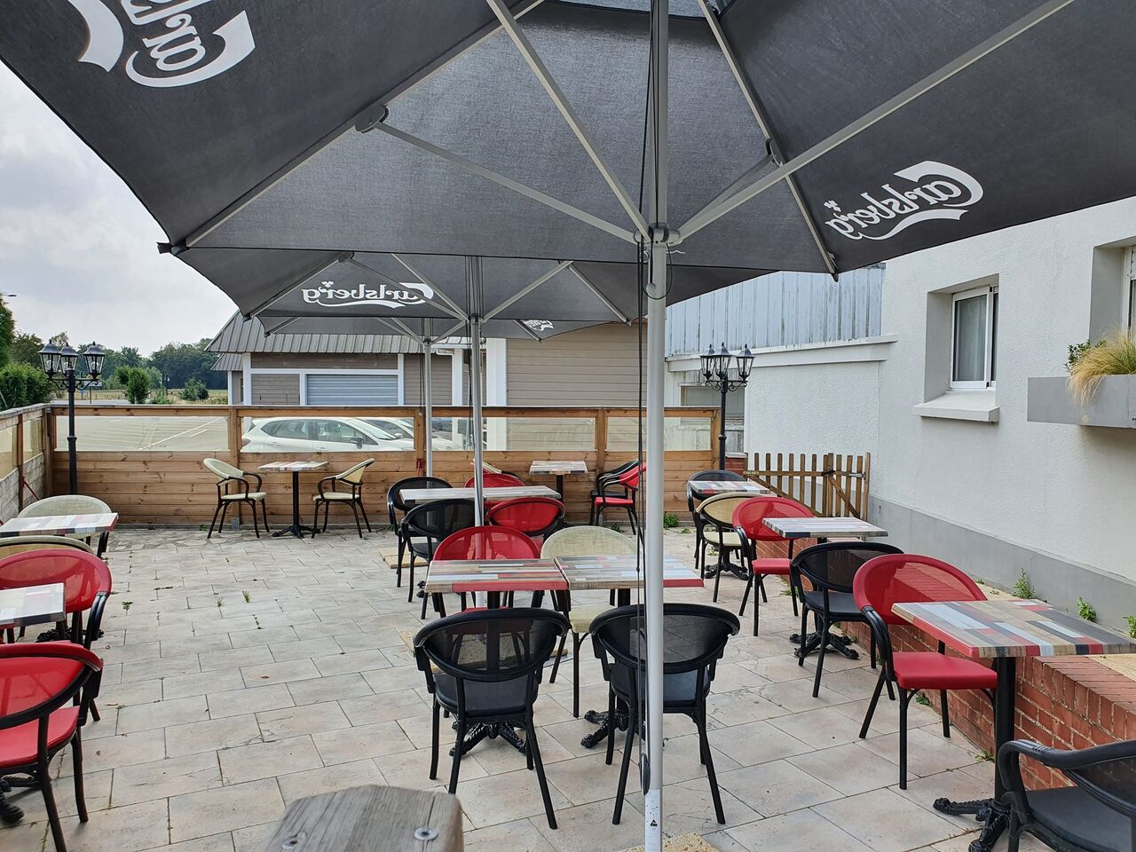 Durant les beaux jours, venez profiter de notre terrasse ensoleillé 😎😎